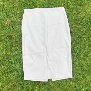 Off White Faux Leather Skirt w/ Zipper